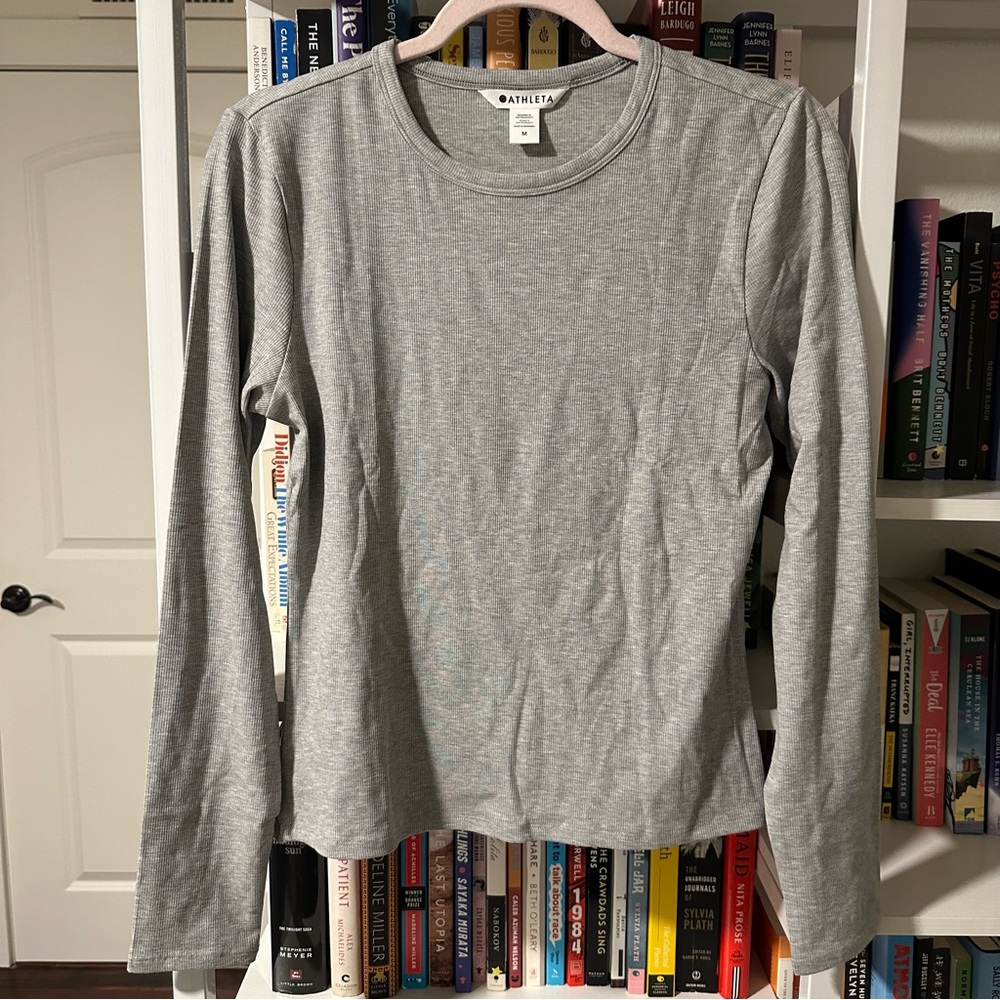 Athleta gray ribbed long sleeve t-shirt